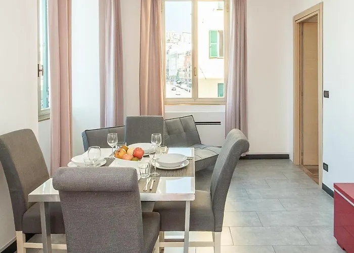 アパート Bluehouse Acquario Center-wifi ジェノヴァ